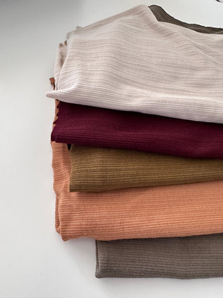 What Is Rib Knit Fabric? 5 Uses, Benefits & Sewing Guide