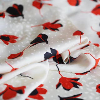 Japanese Fashion Designer Floral Off-White Non-Stretch Cupro Dobby Jacquard DS02602