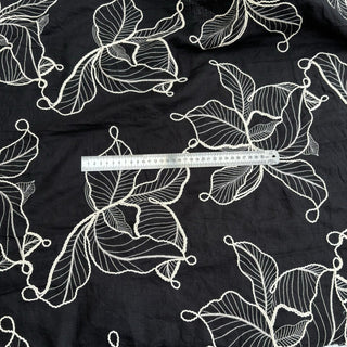 Japanese Fashion Designer Botanical Black Non-Stretch Embroidery / Sand Washed Linen Cotton Blended Plain Woven DS06631