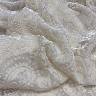 Italian Fashion Designer Paisley Off-White Non-Stretch Burnout Mulberry Silk Devore Velvet DS28524 -20 Momme